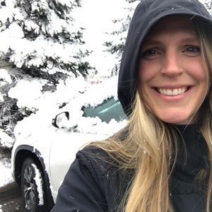 Meet your Posher, Nicole